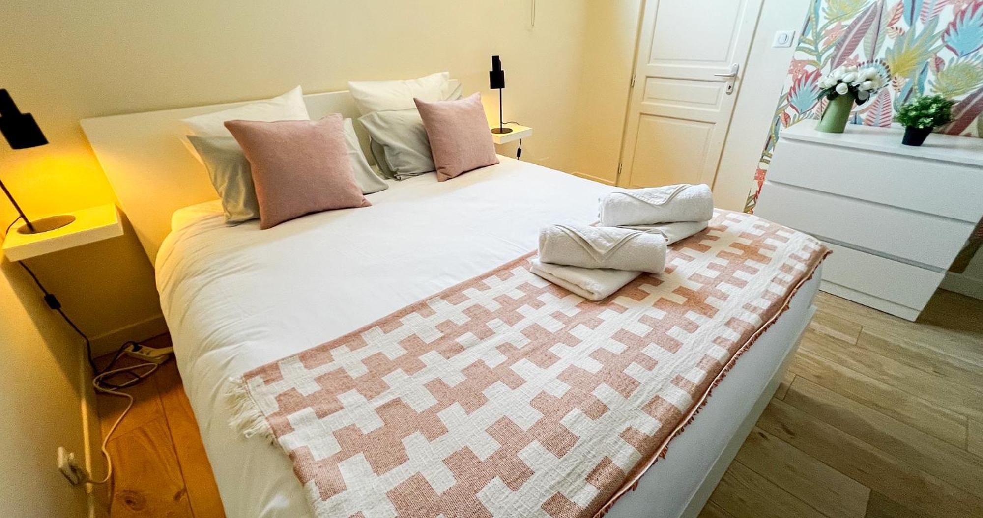 Ac - Private Exterior - Au Pied Du Palais Des Papes! Διαμέρισμα Αβινιόν Εξωτερικό φωτογραφία